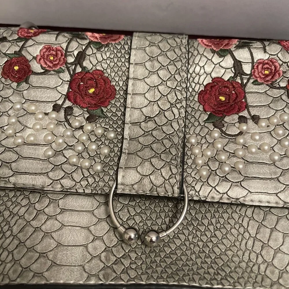 Primark Limited Arthur Ryan house Shoulder bag